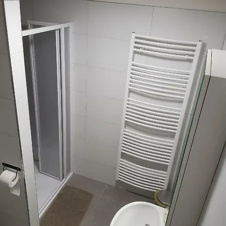 Uzka * Nová Bystřice